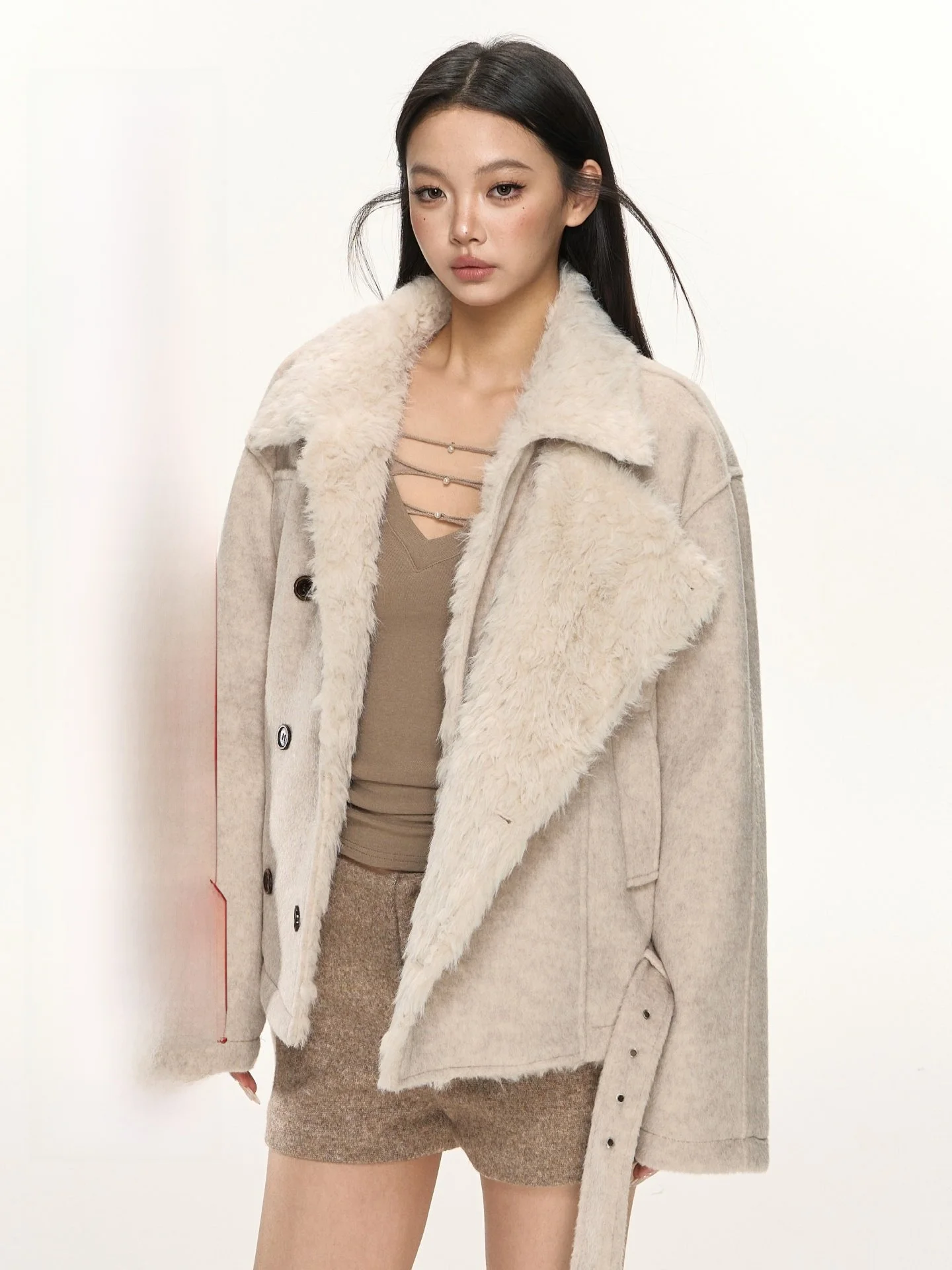 Теплое хлопковое пальто Nova B в стиле ретро с двойным рядом пуговиц и меховым воротником, женское повседневное зимнее пальто, модное длинное пальто-свитер
Теплое хлопковое пальто Nova B в стиле ретро с двойным рядом пуговиц и меховым воротником, женское повседневное зимнее пальто, модное длинное пальто-свитер