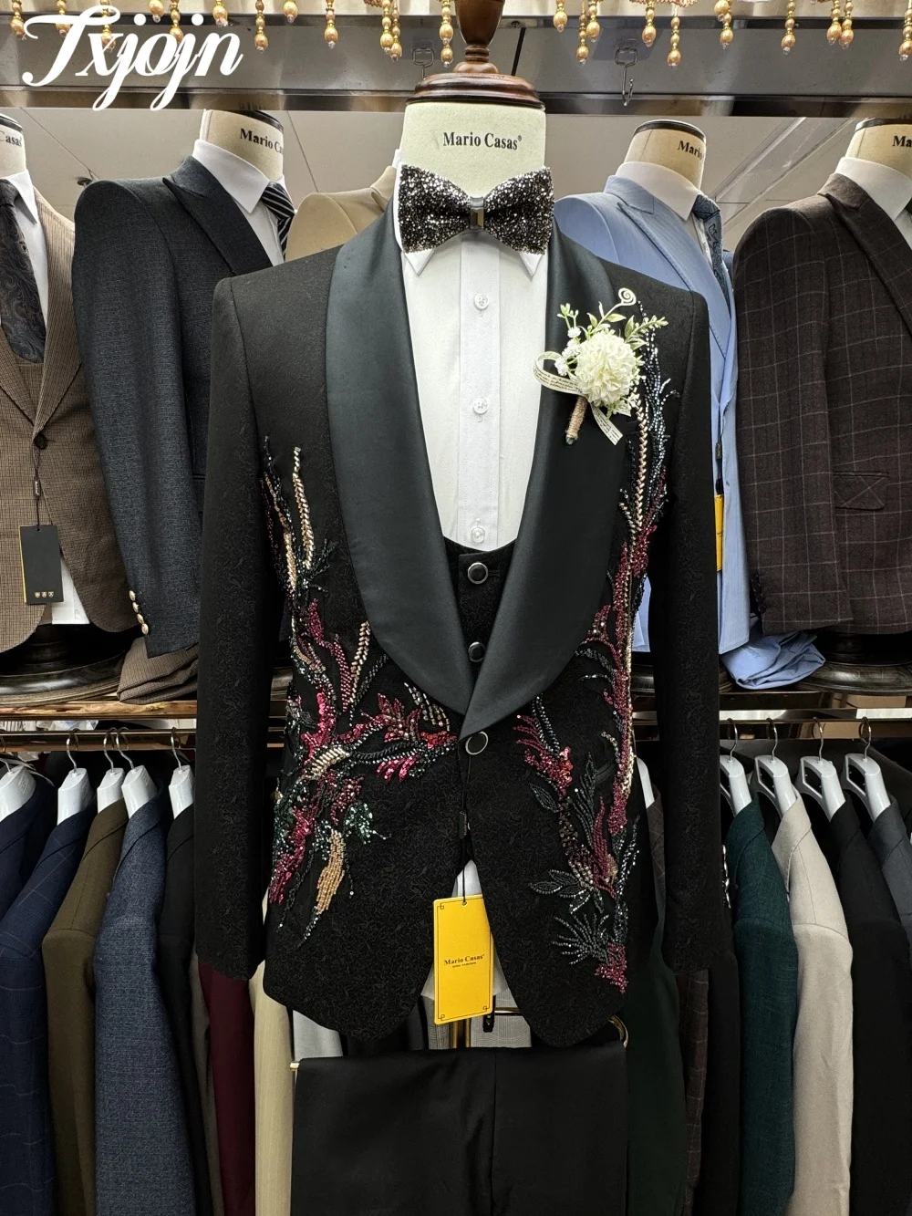 Charming Diamond Suit Set For Men 2025 Classic Single Breasted Tuxedo Set Formal Blazer Vest Pants Crystals Men's Suits Customiz
Charming Diamond Suit Set For Men 2025 Classic Single Breasted Tuxedo Set Formal Blazer Vest Pants Crystals Men's Suits Customiz