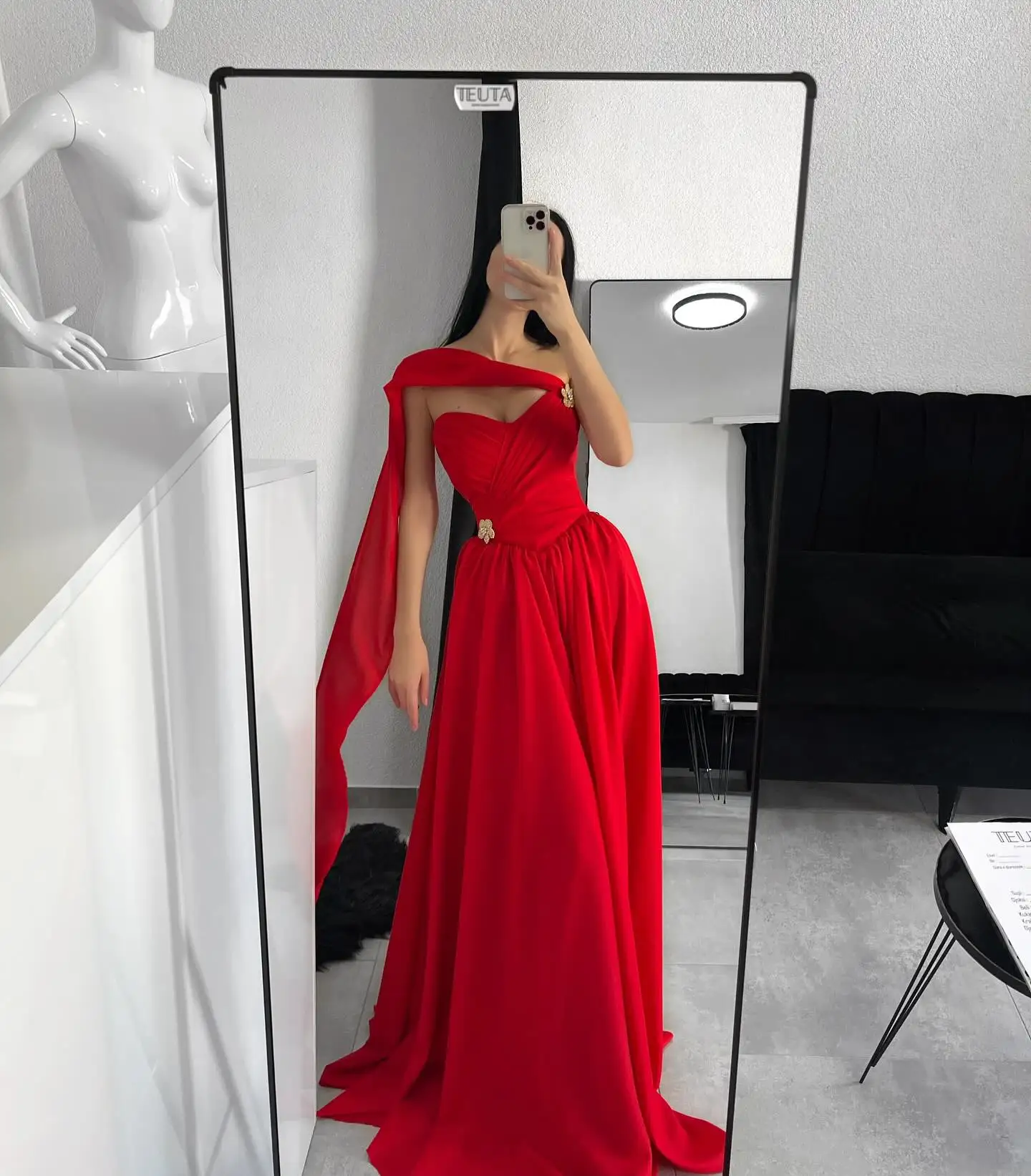 Sansa Customized Burgundy Sexy Slim-Fit Prom Dresses Satin Multilayer Pleatsvestidos de noche Waist Cinching Formal Evening 2026
Sansa Customized Burgundy Sexy Slim-Fit Prom Dresses Satin Multilayer Pleatsvestidos de noche Waist Cinching Formal Evening 2026