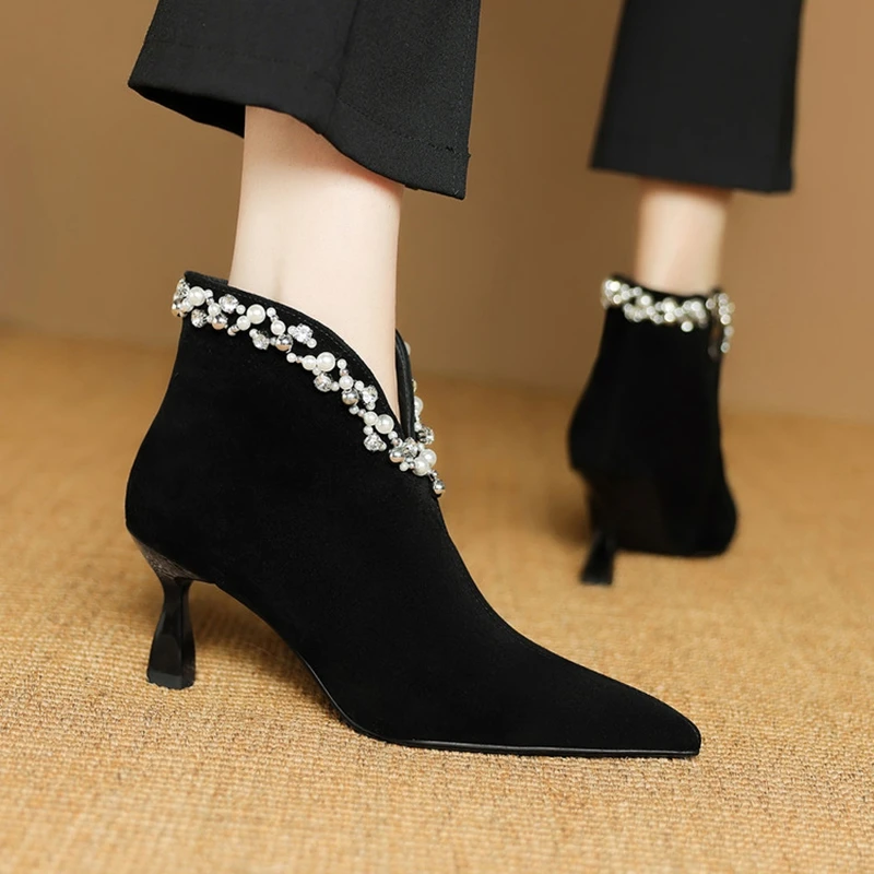 NEW Autumn Women Boots Kid Suede Leather Shoes for Women Pointed Toe Thin Heel Shoes Rhinestone Ankle Boots Slip-on Daily Shoes
NEW Autumn Women Boots Kid Suede Leather Shoes for Women Pointed Toe Thin Heel Shoes Rhinestone Ankle Boots Slip-on Daily Shoes