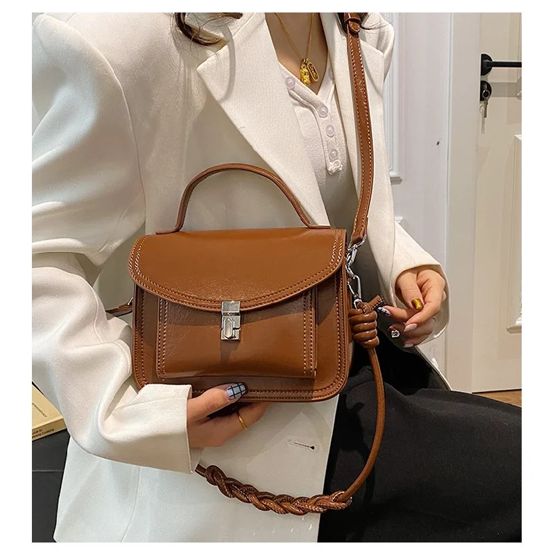 Модная женская сумка из кожи с принтом виноградной лози и высококачественным легким мягким повседневным современным стилем
Модная женская сумка из кожи с принтом виноградной лози и высококачественным легким мягким повседневным современным стилем 