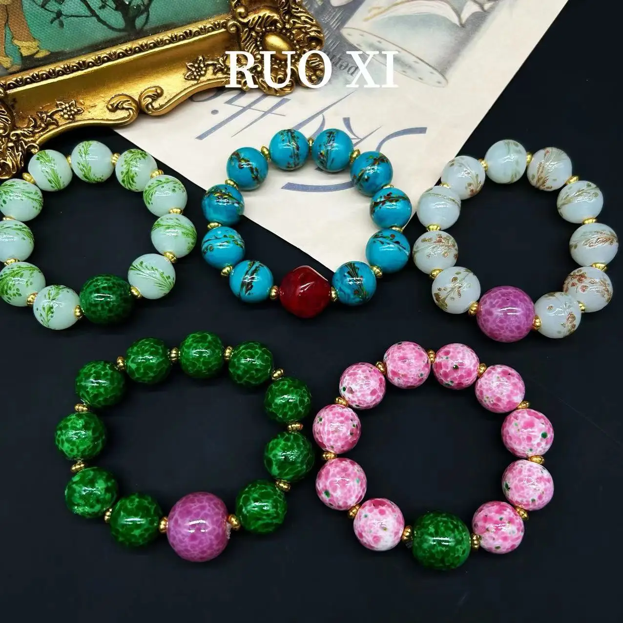 New European and American Vintage Ffashion Glass Pink Green Frog Skin Tail Bracelet Women's Jewelry Accessories
New European and American Vintage Ffashion Glass Pink Green Frog Skin Tail Bracelet Women's Jewelry Accessories