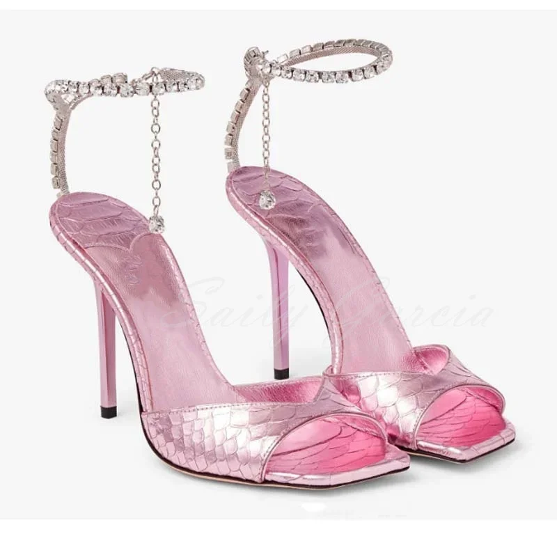 Pink Fish Pattern Square Head High Heel Sandals Women Open Toe Ankle Strap Chain stiletto Heel Wedding Banquet Shoes for Ladies
Pink Fish Pattern Square Head High Heel Sandals Women Open Toe Ankle Strap Chain stiletto Heel Wedding Banquet Shoes for Ladies