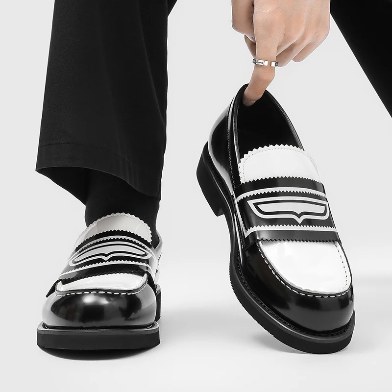 Small Niche Serrated Edge Color Blocked Men Loafers Comfortable Breathable Non Slip College Style Daily Commuting Shoes
Small Niche Serrated Edge Color Blocked Men Loafers Comfortable Breathable Non Slip College Style Daily Commuting Shoes