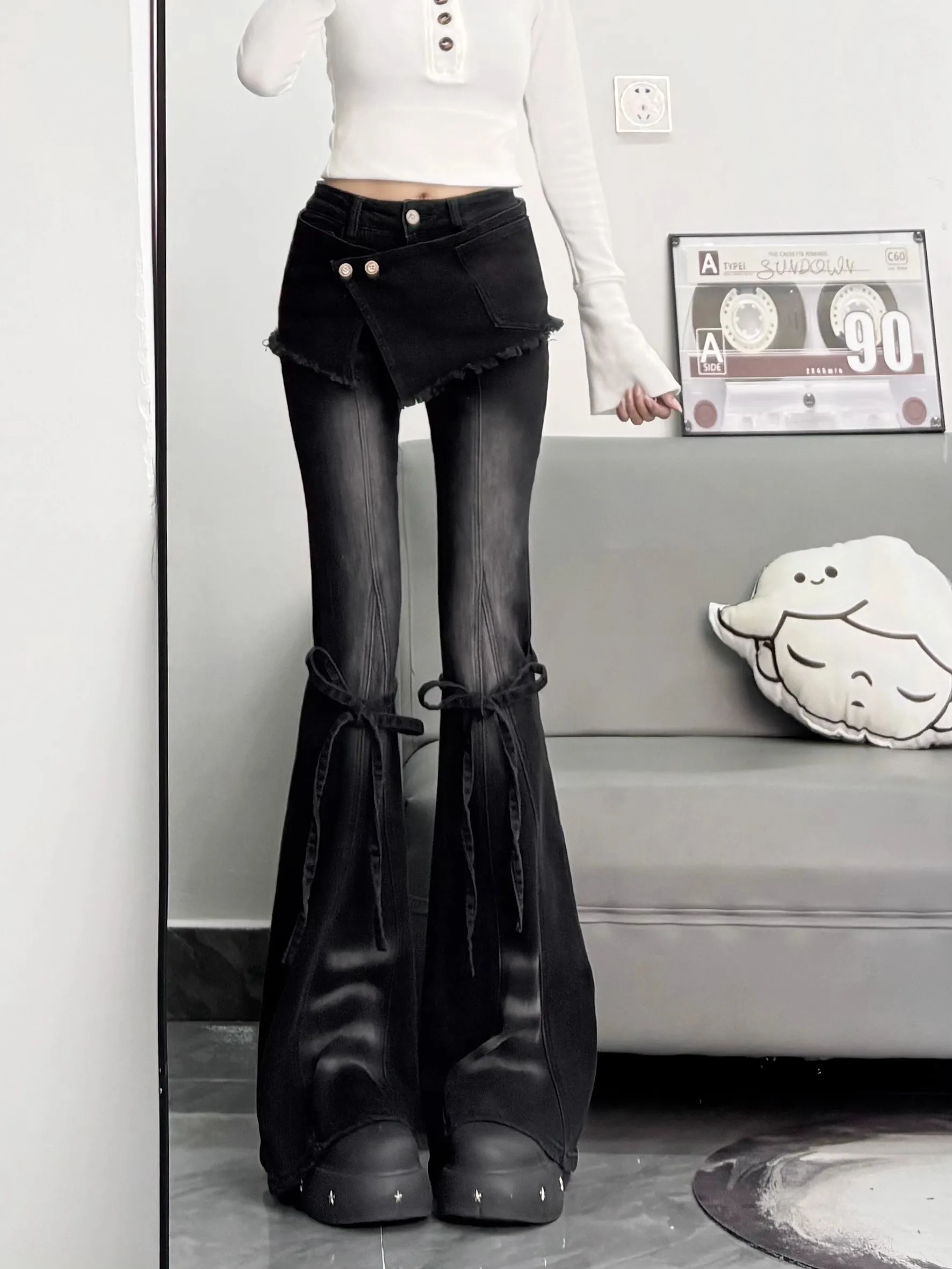 American Hot Girl Black Gothic Retro Fake Two-piece Flared Jeans Women's High Waist Slim High Elastic Jeans Autumn New Style
American Hot Girl Black Gothic Retro Fake Two-piece Flared Jeans Women's High Waist Slim High Elastic Jeans Autumn New Style