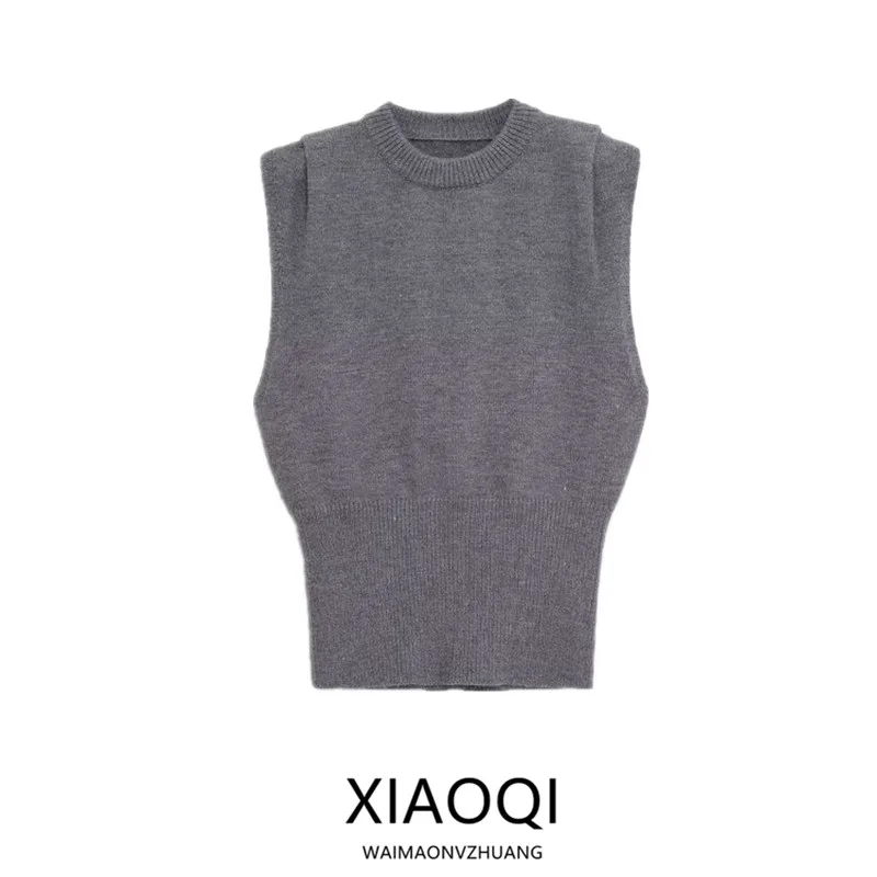 Женский вязаный жилет, топ, новинка осени 2025, универсальный плиссированный свободный крой, круглый пуловер Faion European Sle
Женский вязаный жилет, топ, новинка осени 2025, универсальный плиссированный свободный крой, круглый пуловер Faion European Sle