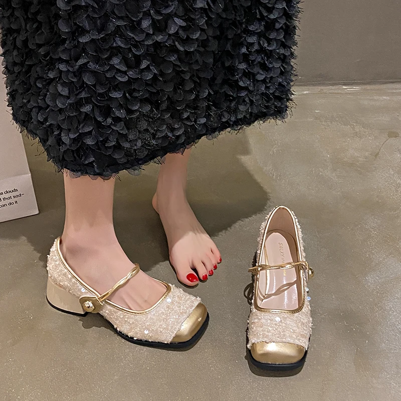 2024 Spring New Style Princess Glitter Shallow Mary Jane Sandals Women's Thick Heel Square Head Elegant Versatile Single Shoes
2024 Spring New Style Princess Glitter Shallow Mary Jane Sandals Women's Thick Heel Square Head Elegant Versatile Single Shoes