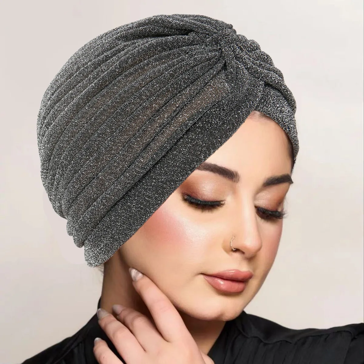 Fashion Women Turban Hijab Hats Gold Shiny Muslim Indian Turban Double Layer Headwrap Stretchable Soft Wrap Head Scarf Mujer
Fashion Women Turban Hijab Hats Gold Shiny Muslim Indian Turban Double Layer Headwrap Stretchable Soft Wrap Head Scarf Mujer