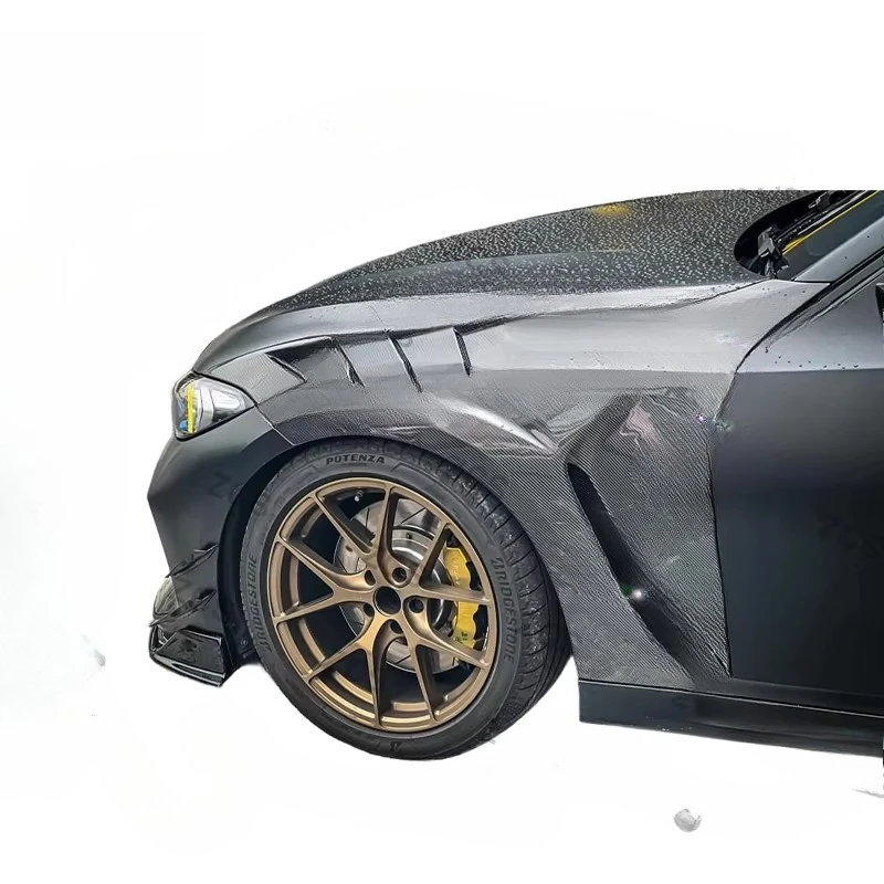 New 3 Series G20 G28 Modified with Multi-Hole Carbon Fiber Fenders
New 3 Series G20 G28 Modified with Multi-Hole Carbon Fiber Fenders