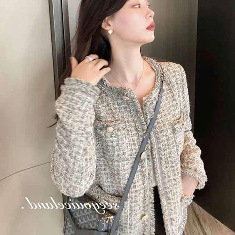 Casual Commuting Beautiful Women's Jacket Spring Autumn Korean Version Temperament High Street Versatile Outerwear Top for Women
Casual Commuting Beautiful Women's Jacket Spring Autumn Korean Version Temperament High Street Versatile Outerwear Top for Women