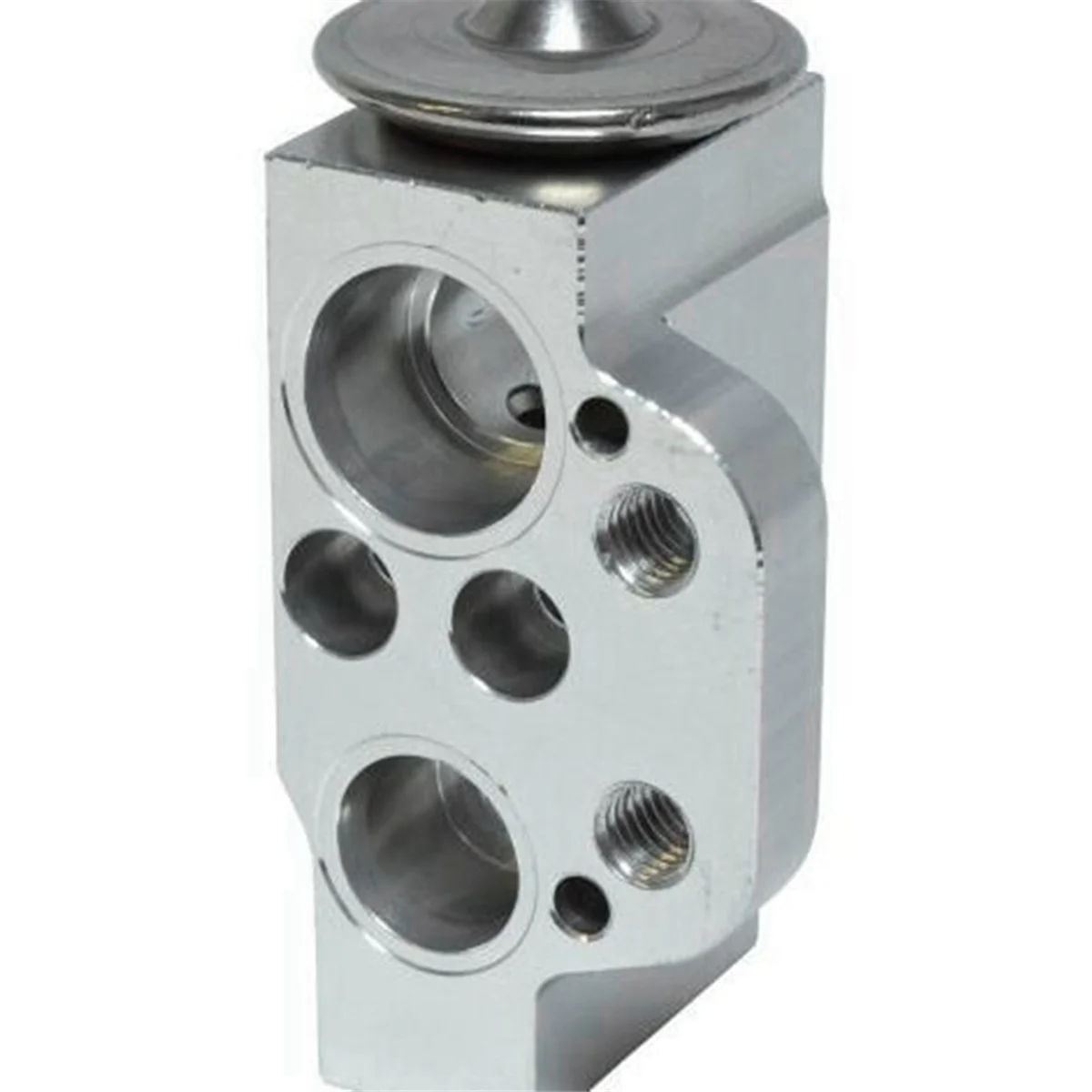 4G0820181A Автомобильный расширительный клапан давления кондиционера для новых поступлений 6 C7 12-18 
4G0820181A Автомобильный расширительный клапан давления кондиционера для новых поступлений 6 C7 12-18