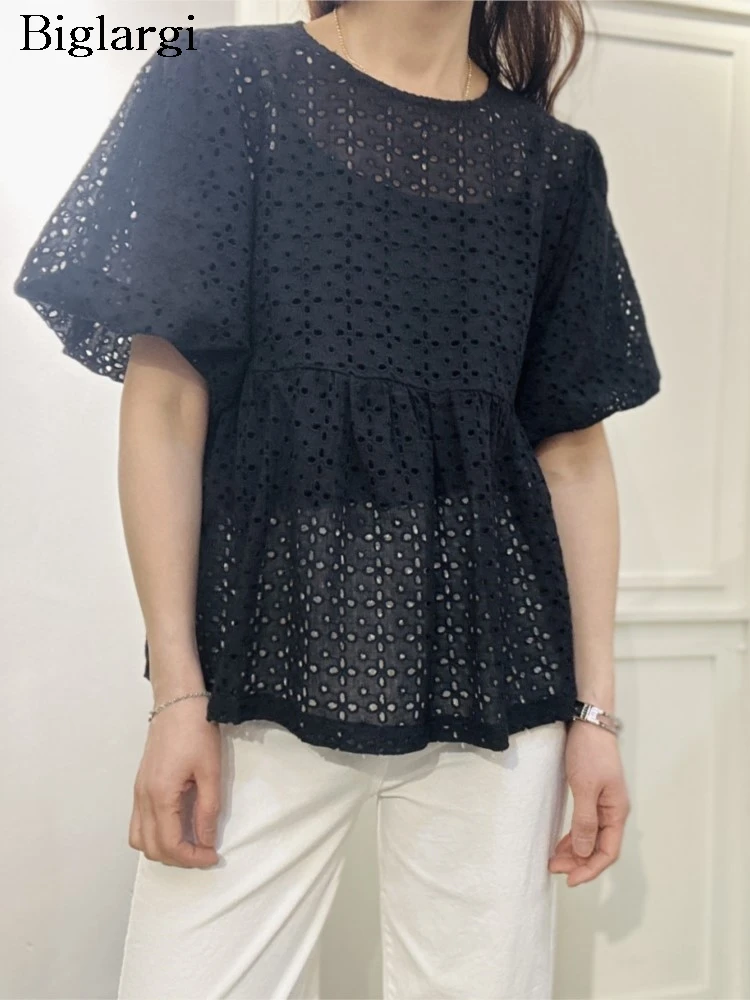 Summer T-Shirts Women Embroidery Hollow Out Fashion Sweet Ladies Blouses Ruffle Pleated Korean Style Loose Woman T-Shirts
Summer T-Shirts Women Embroidery Hollow Out Fashion Sweet Ladies Blouses Ruffle Pleated Korean Style Loose Woman T-Shirts