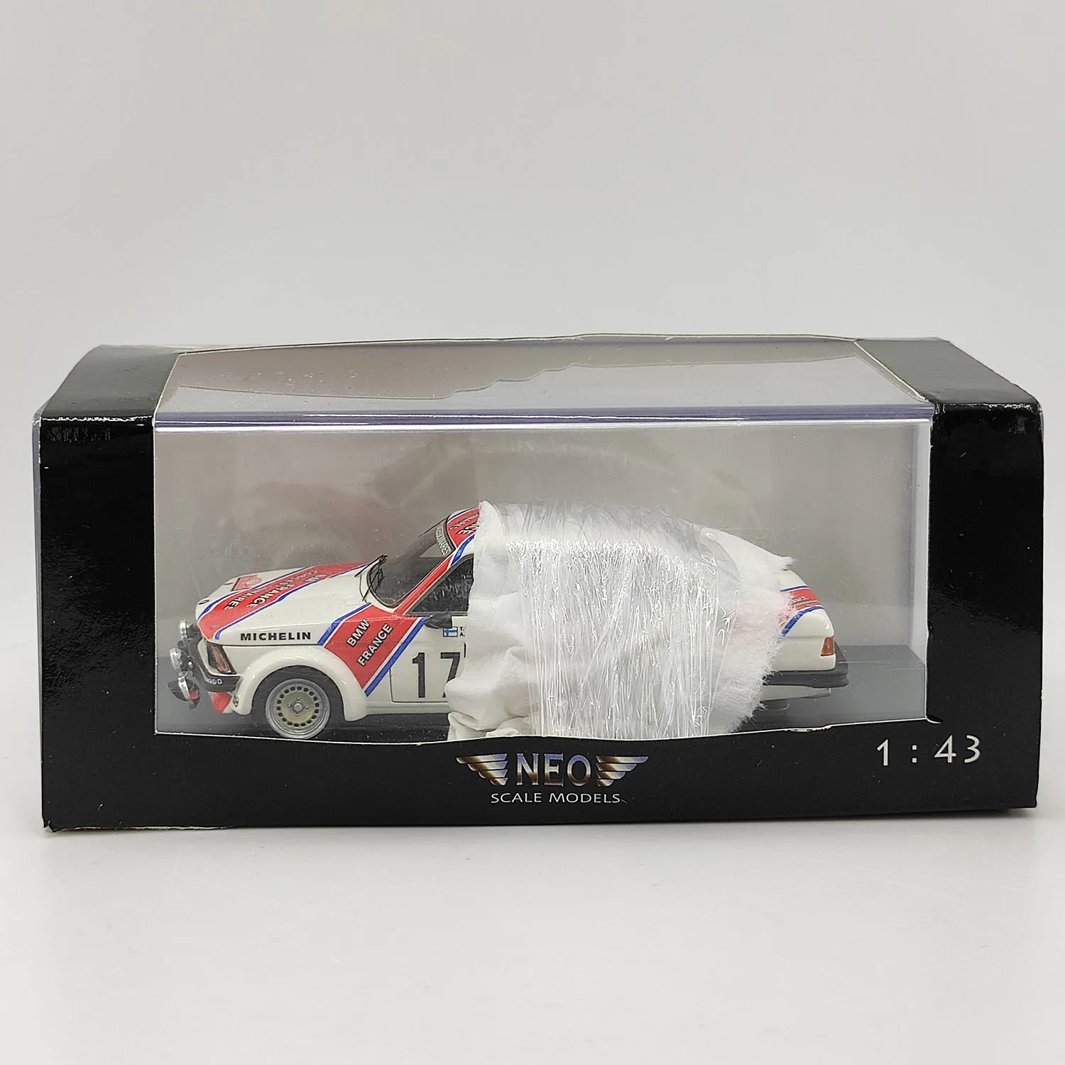 Литой под давлением масштаб 1:43 NEO BMW 320i Франция 1980 Ралли Монте-Карло модель автомобиля из сплава Коллекционная игрушка в подарок сувенир дисплей орнамент
Литой под давлением масштаб 1:43 NEO BMW 320i Франция 1980 Ралли Монте-Карло модель автомобиля из сплава Коллекционная игрушка в подарок сувенир дисплей орнамент