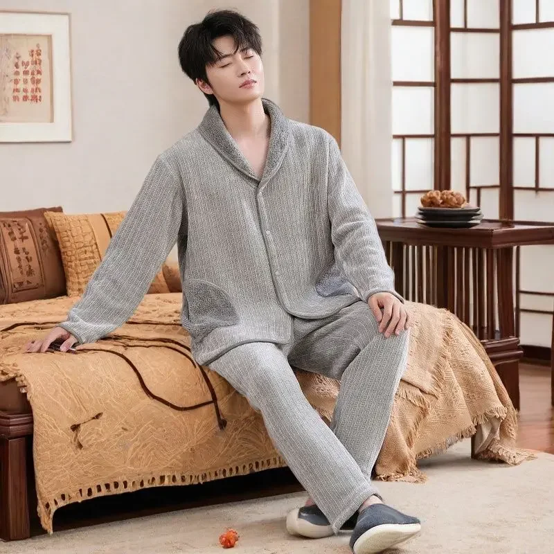 Men's Explosive Pajamas Do Not Lose Hair Large Size Winter Thick Winter Fashion Home Wear Solid Color Temperament Wear Pajamas
Men's Explosive Pajamas Do Not Lose Hair Large Size Winter Thick Winter Fashion Home Wear Solid Color Temperament Wear Pajamas