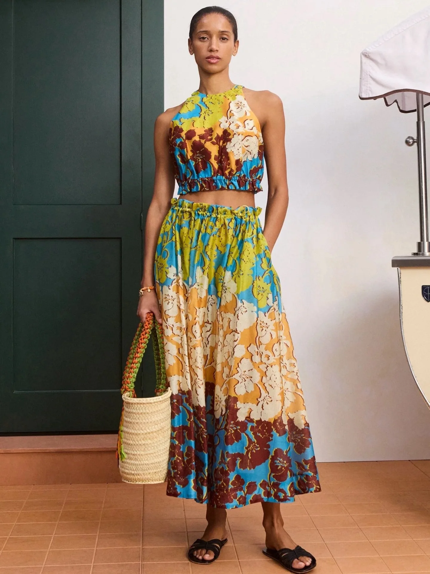 Ani Silk Blend Print Halter Neck Short Sleeve Summer Fashion Set with High Waist Half Skirt And Short Length Casual Vacation ...
Ani Silk Blend Print Halter Neck Short Sleeve Summer Fashion Set with High Waist Half Skirt And Short Length Casual Vacation ...