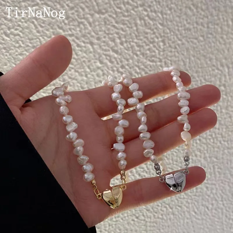 French Natural Freshwater Pearl Necklace, Fashionable Retro Elegant Baroque Magnet Heart-Shaped Pendant Chain of Clavicle
French Natural Freshwater Pearl Necklace, Fashionable Retro Elegant Baroque Magnet Heart-Shaped Pendant Chain of Clavicle