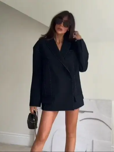 Женский дизайнерский пиджак для поездок на работу, модное шикарное свободное пальто, осень 2024, новинка 202, офисная женская повседневная модная осенняя уличная одежда
Женский дизайнерский пиджак для поездок на работу, модное шикарное свободное пальто, осень 2024, новинка 202, офисная женская повседневная модная осенняя уличная одежда