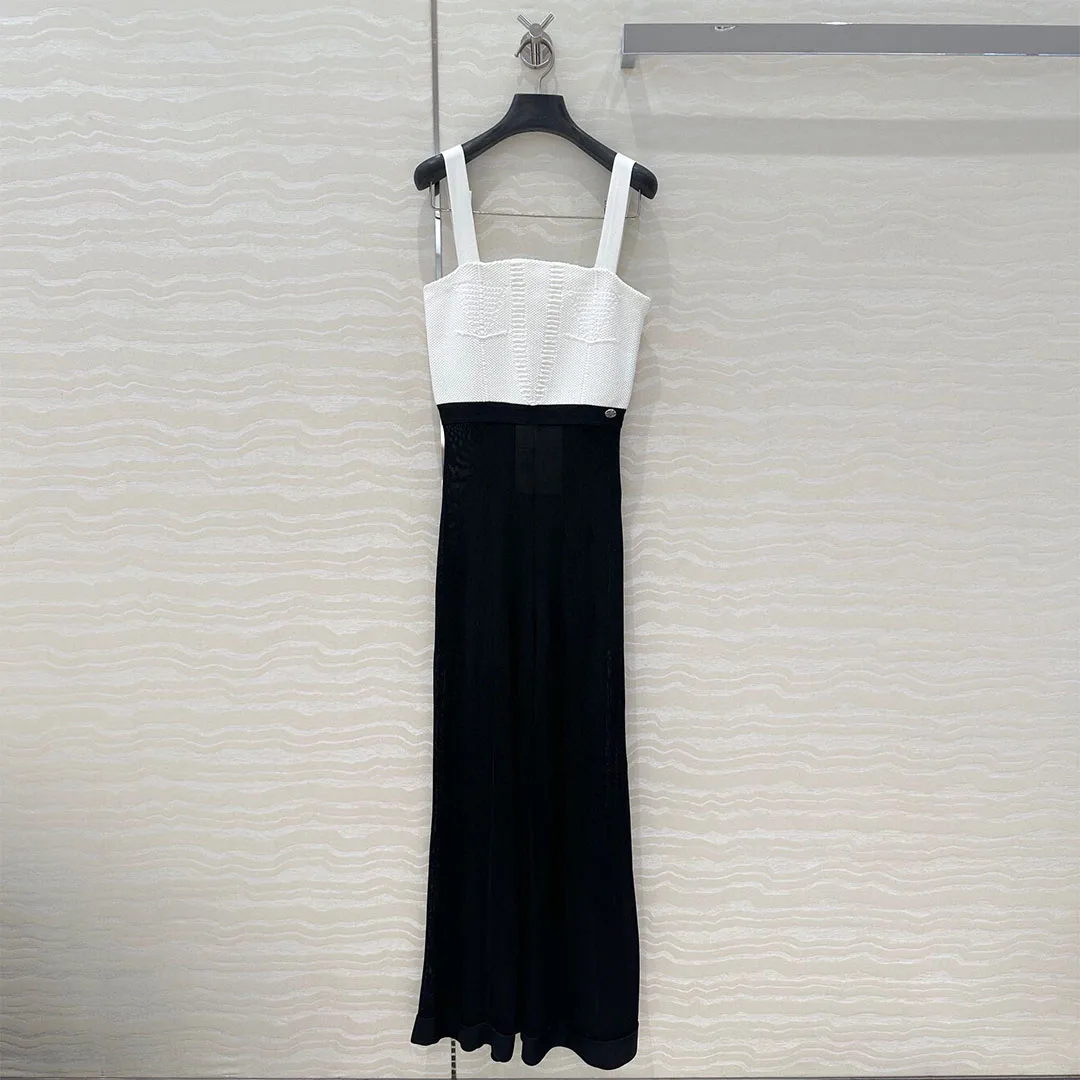2025 New Summer Fashion Knitted White Straps Sleeveless Patchwork Black Pants Long Overalls Women High Waist Sexy Retro Jumpsuit
2025 New Summer Fashion Knitted White Straps Sleeveless Patchwork Black Pants Long Overalls Women High Waist Sexy Retro Jumpsuit