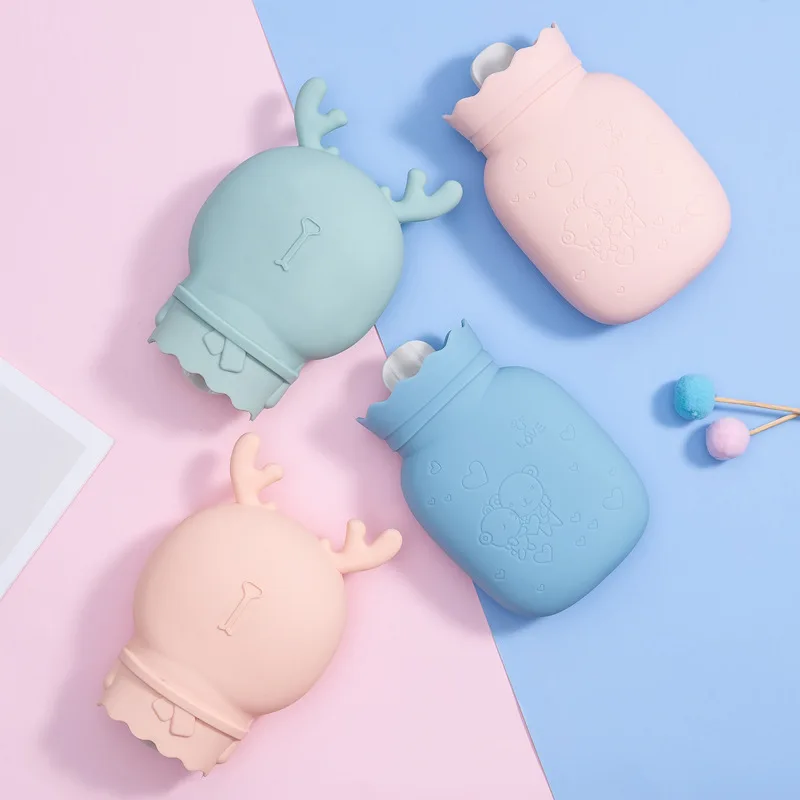 Cartoon Silicone Water Injection Hot Water Bag Portable Warm Handbag Warm Baby Warm Belly Explosion-proof Hot Water Bag
Cartoon Silicone Water Injection Hot Water Bag Portable Warm Handbag Warm Baby Warm Belly Explosion-proof Hot Water Bag