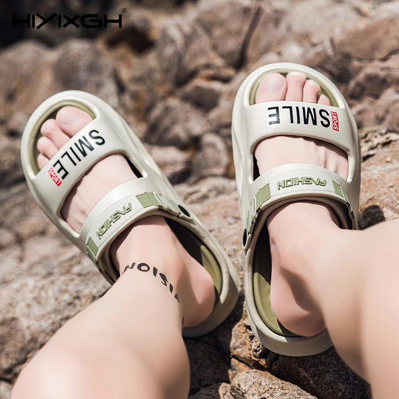 2026 Summer Casual Outdoor Men Slippers Dual Use Lightweight Breathable Beach Sandals Non-slip Wear-resistant Fashion Footwear
2026 Summer Casual Outdoor Men Slippers Dual Use Lightweight Breathable Beach Sandals Non-slip Wear-resistant Fashion Footwear