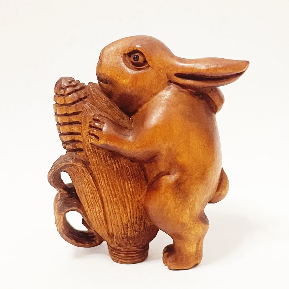 RS472, 2" Hand Carved Japanese Boxwood Netsuke, Rabbit and Corn Figurine, Zodiac Animal Sculpture, Small Ornaments
RS472, 2" Hand Carved Japanese Boxwood Netsuke, Rabbit and Corn Figurine, Zodiac Animal Sculpture, Small Ornaments