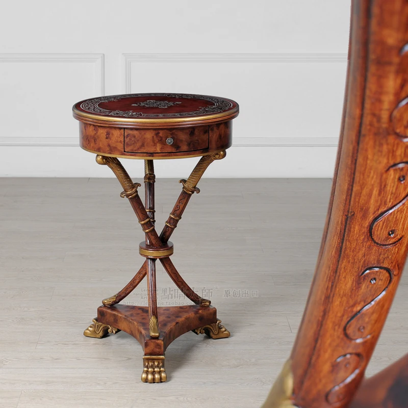 Classical vintage three-sword glass painted living room, rounded corners, side several balconies, bedroom, lampstand
Classical vintage three-sword glass painted living room, rounded corners, side several balconies, bedroom, lampstand