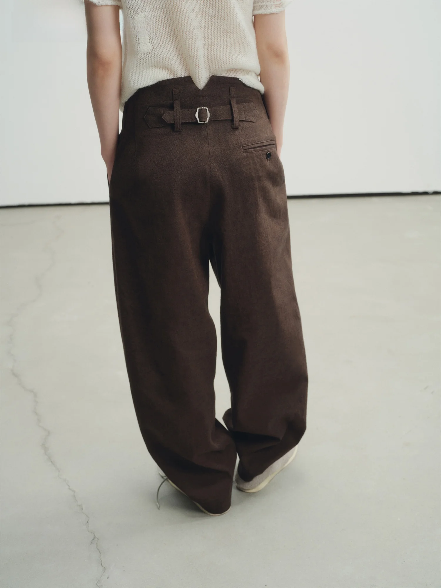 VERMO Casual Loose Cotton Linen Blend Pants Natural Texture Anti-Wrinkle Wide Leg Trousers Comfortable mid Waist Long Pants
VERMO Casual Loose Cotton Linen Blend Pants Natural Texture Anti-Wrinkle Wide Leg Trousers Comfortable mid Waist Long Pants