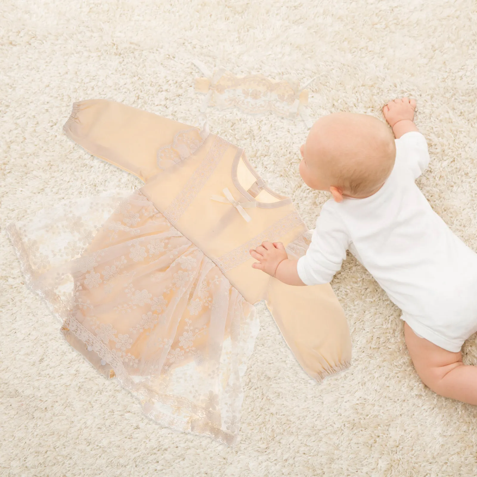 Кружевной комбинезон с длинными рукавами для девочки: мягкий, дышащий, из хлопка, с нежным кружевным дизайном – идеален для весеннего сезона
Кружевной комбинезон с длинными рукавами для девочки: мягкий, дышащий, из хлопка, с нежным кружевным дизайном – идеален для весеннего сезона