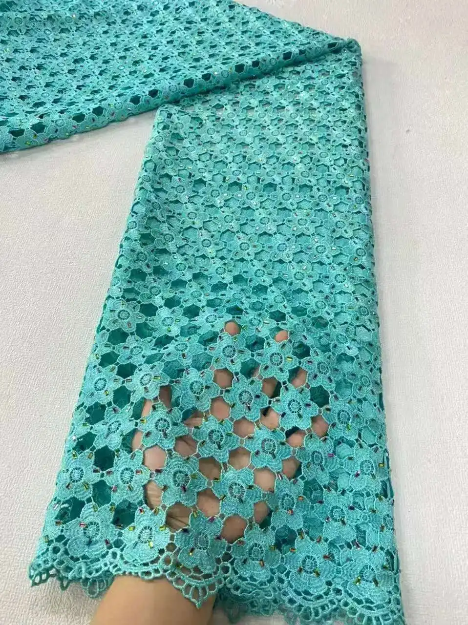 Latest African Guipure Cord Lace Fabric with Sequins High Quality Nigerian Water Soluble Lace Fabrics with stones for Wedding
Latest African Guipure Cord Lace Fabric with Sequins High Quality Nigerian Water Soluble Lace Fabrics with stones for Wedding