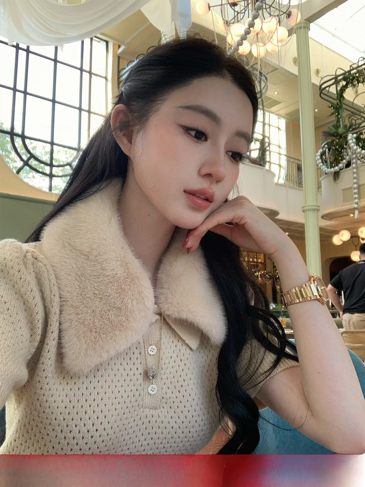 Warm Skin-friendly Knitted Sweater with Detachable Fur Collar Light Peach Color ort-sved Top for Women by Zeng MU Series
Warm Skin-friendly Knitted Sweater with Detachable Fur Collar Light Peach Color ort-sved Top for Women by Zeng MU Series
