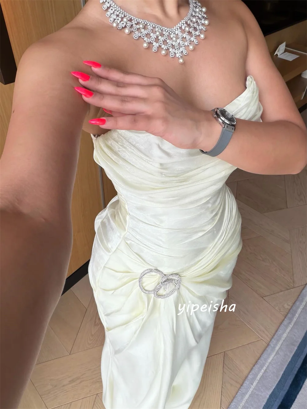 Customized Sparkle Elegant Pleat Draped Ruched Rhinestone A-line Strapless Long Dresses Evening Dresses For Birthday Party
Customized Sparkle Elegant Pleat Draped Ruched Rhinestone A-line Strapless Long Dresses Evening Dresses For Birthday Party