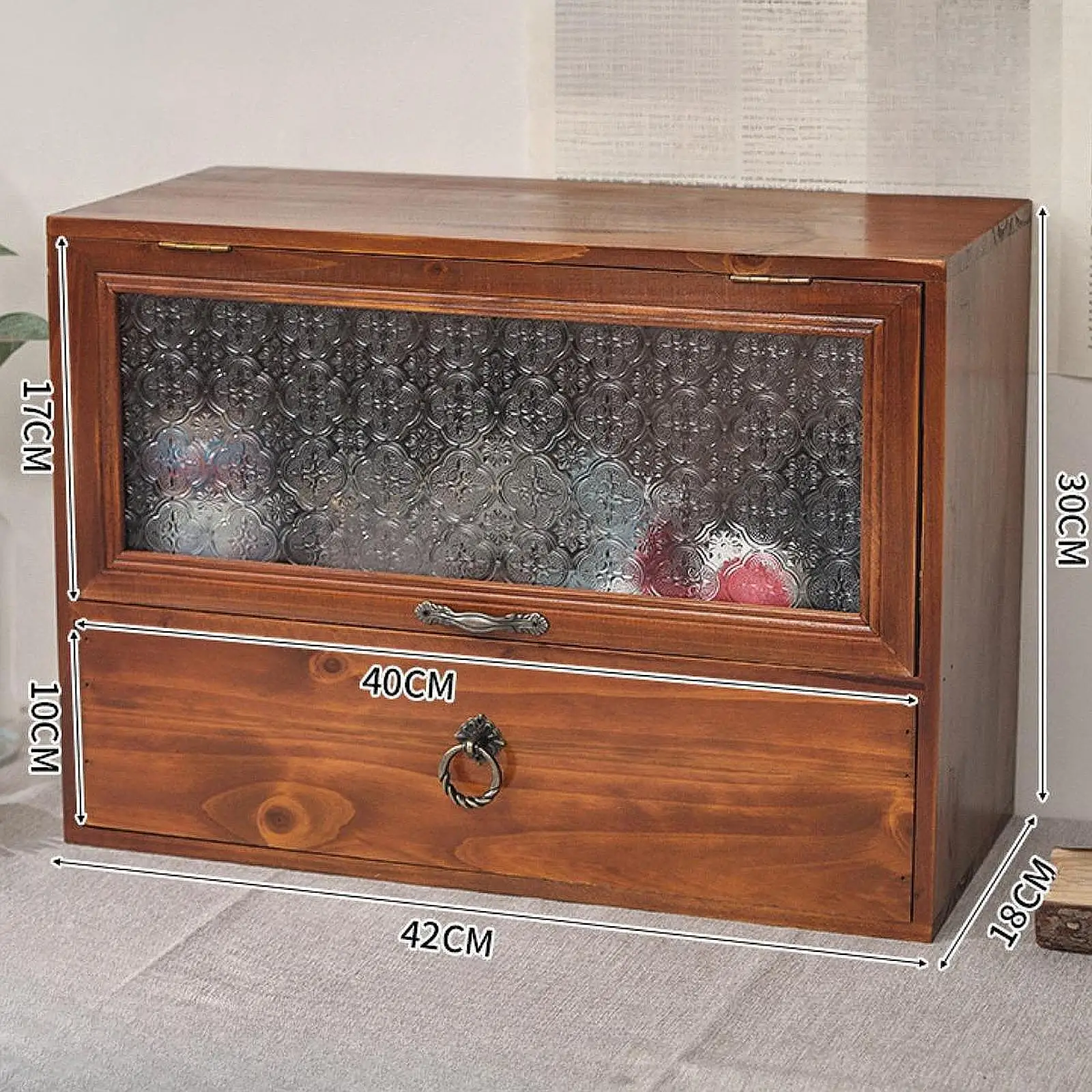 Double-layer Wooden Retro Desktop Storage Cabinet Home Decoration Cafe Living Room Cup Perfume Jewelry Doll Toy Collection
Double-layer Wooden Retro Desktop Storage Cabinet Home Decoration Cafe Living Room Cup Perfume Jewelry Doll Toy Collection