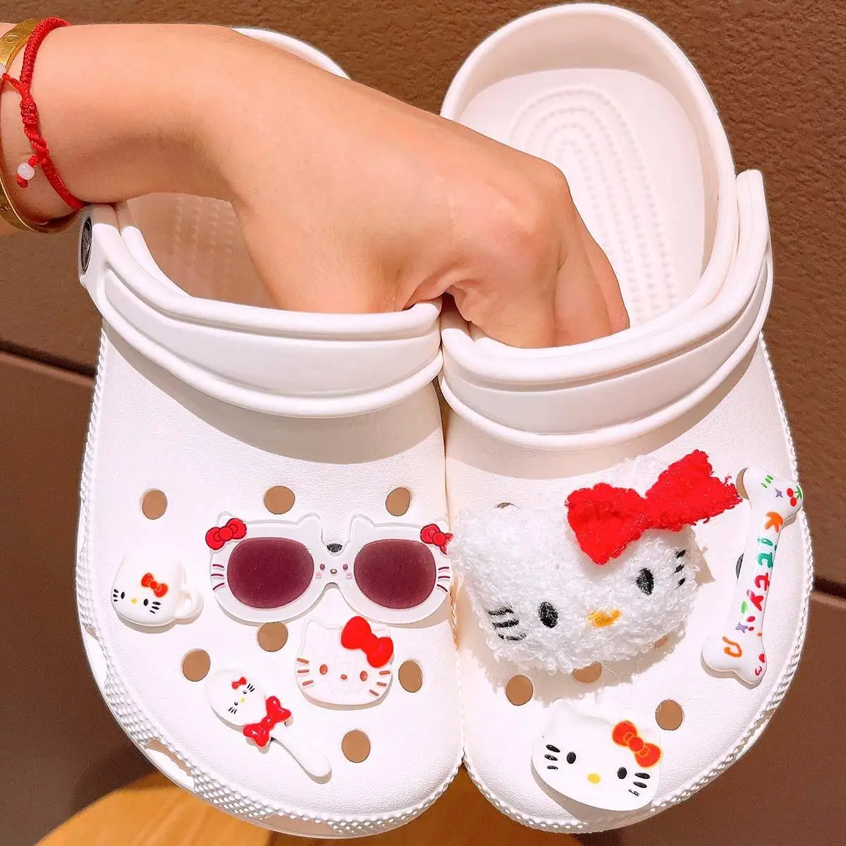 MINISO Cartoon Cute Hello Kitty DIY 3D stereo Shoe Flower Decorative Buckles Detachable Soft Rubber Accessories Shoe Charms
MINISO Cartoon Cute Hello Kitty DIY 3D stereo Shoe Flower Decorative Buckles Detachable Soft Rubber Accessories Shoe Charms
