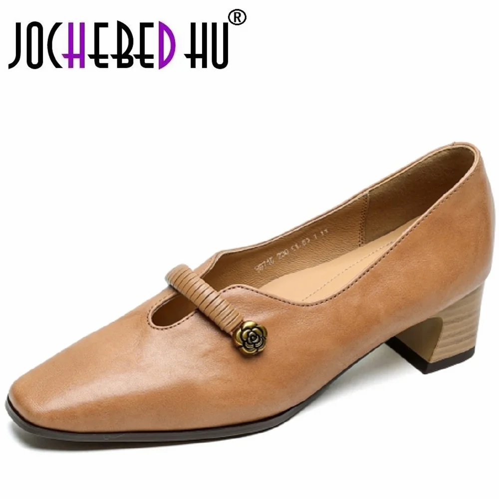 【JOCHEBED HU】Женские туфли на среднем каблуке из натуральной кожи ручной работы в стиле ретро с пряжкой камелии, элегантные туфли с острым квадратным носком, 34-40
【JOCHEBED HU】Женские туфли на среднем каблуке из натуральной кожи ручной работы в стиле ретро с пряжкой камелии, элегантные туфли с острым квадратным носком, 34-40