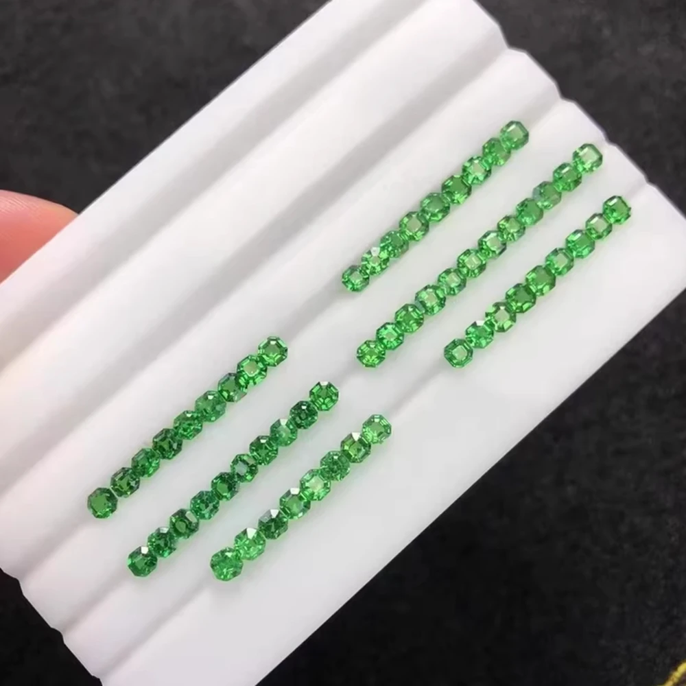 1Pcs 3X3mm Natural Tsavorite Asscher Cut Loose Gemstone Suitable For Earrings Rings And Jewelry Items
1Pcs 3X3mm Natural Tsavorite Asscher Cut Loose Gemstone Suitable For Earrings Rings And Jewelry Items