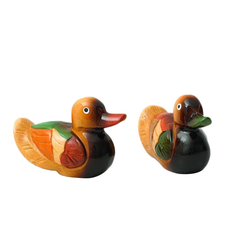 Cute Chinese mandarin ducks, ornaments indoors, bedroom room furnishings, feng shui marriage urges peach blossoms
Cute Chinese mandarin ducks, ornaments indoors, bedroom room furnishings, feng shui marriage urges peach blossoms