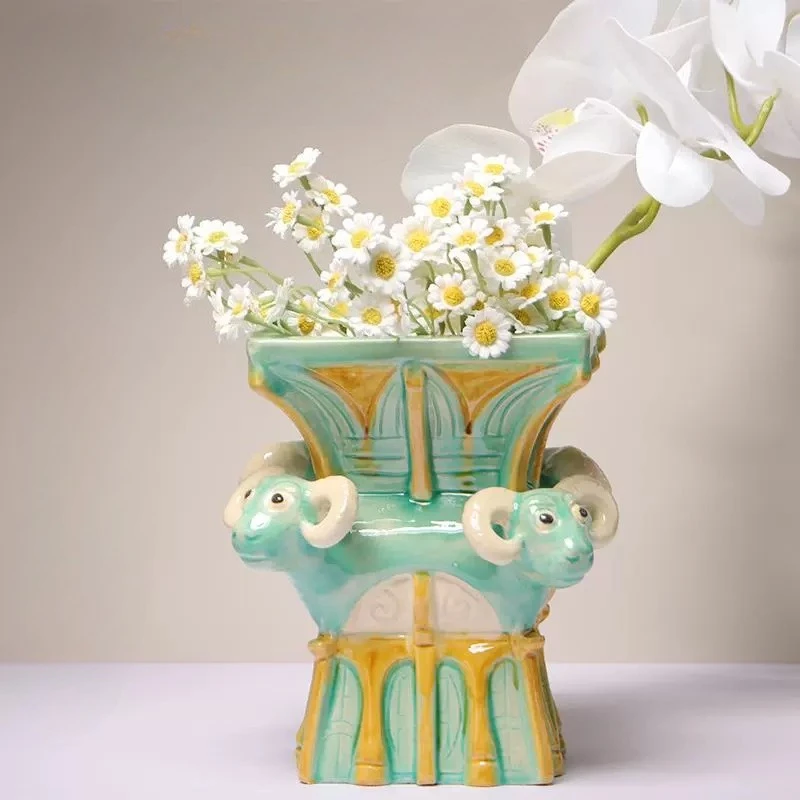 Antique small flower vase new Chinese style home decor living room decoration porcelain craftsmanship
Antique small flower vase new Chinese style home decor living room decoration porcelain craftsmanship