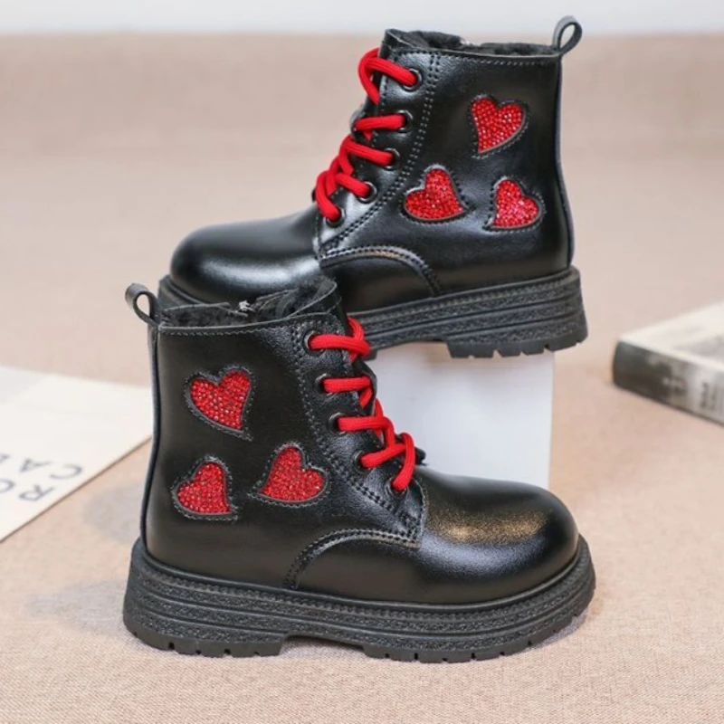 Girls Winter Boots 2026 New Kids Fashion Short Boots with Faux Fur Warm Cotton Heart Rhinestone Princess Shoes for Children
Girls Winter Boots 2026 New Kids Fashion Short Boots with Faux Fur Warm Cotton Heart Rhinestone Princess Shoes for Children