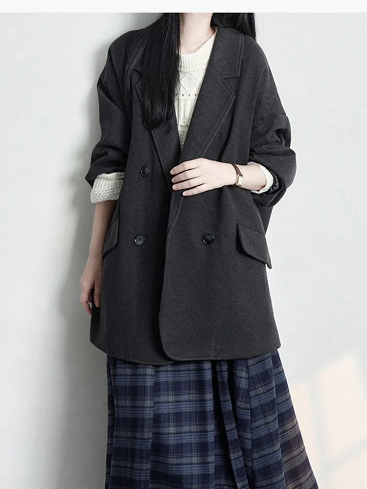 Теплый хлопковый пиджак в британском стиле свободного кроя для женщин: художественный, элитный, модный, из полиэфирного волокна
Теплый хлопковый пиджак в британском стиле свободного кроя для женщин: художественный, элитный, модный, из полиэфирного волокна