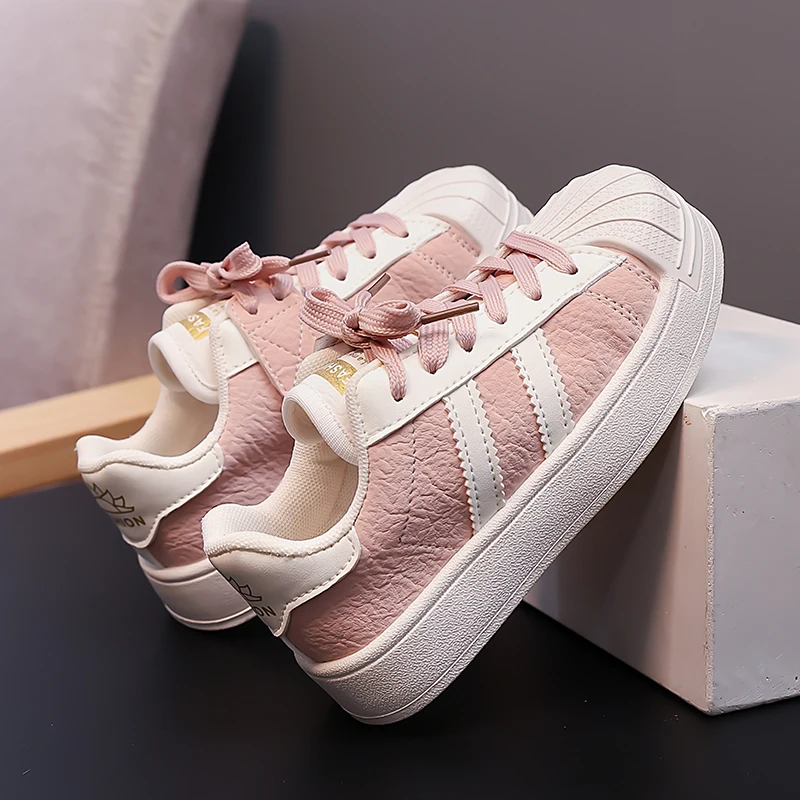 Kids Fashion Design White Non-slip Casual Shoes for Boys Girls Children's Sneakers Hook Breathable Sneakers Toddler Outdoor Shoe
Kids Fashion Design White Non-slip Casual Shoes for Boys Girls Children's Sneakers Hook Breathable Sneakers Toddler Outdoor Shoe