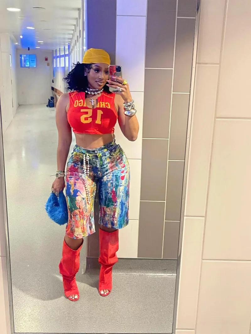 Женские модные шорты: современные, с ручной росписью, повседневные, свободные, летние, с высокой талией, приталенные
Женские модные шорты: современные, с ручной росписью, повседневные, свободные, летние, с высокой талией, приталенные