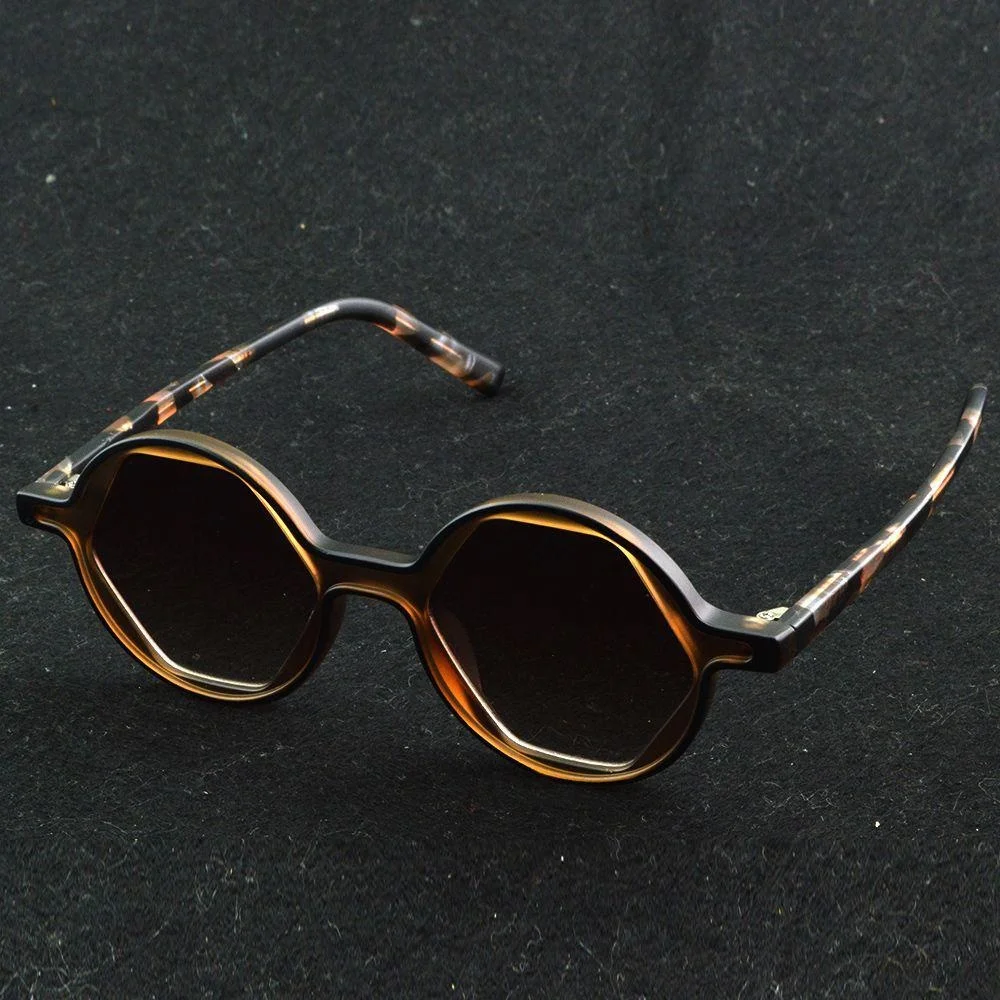 Vintage Hexagonal Round Frame Sunglasses Men Leopard Print Temple UV400 Protection Fashion Eyewear Women
Vintage Hexagonal Round Frame Sunglasses Men Leopard Print Temple UV400 Protection Fashion Eyewear Women