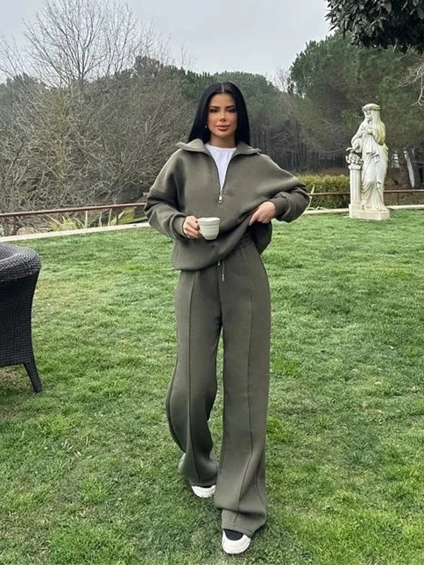 Женский комплект из толстовки и брюк с воротником, длинная застежка-молния из полиэстера, повседневная спортивная одежда, костюм из двух предметов, длинные брюки для детей 25-35 лет
Женский комплект из толстовки и брюк с воротником, длинная застежка-молния из полиэстера, повседневная спортивная одежда, костюм из двух предметов, длинные брюки для детей 25-35 лет