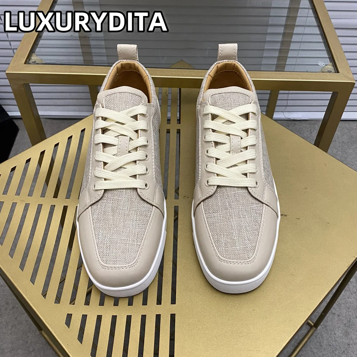 Top Quality Womens Trendy Casual Tennis Shoes Luxury Mens Real Leather Sneakers 35-48 Designr Rivet Red Sole Lovers Shoes M0243
Top Quality Womens Trendy Casual Tennis Shoes Luxury Mens Real Leather Sneakers 35-48 Designr Rivet Red Sole Lovers Shoes M0243
