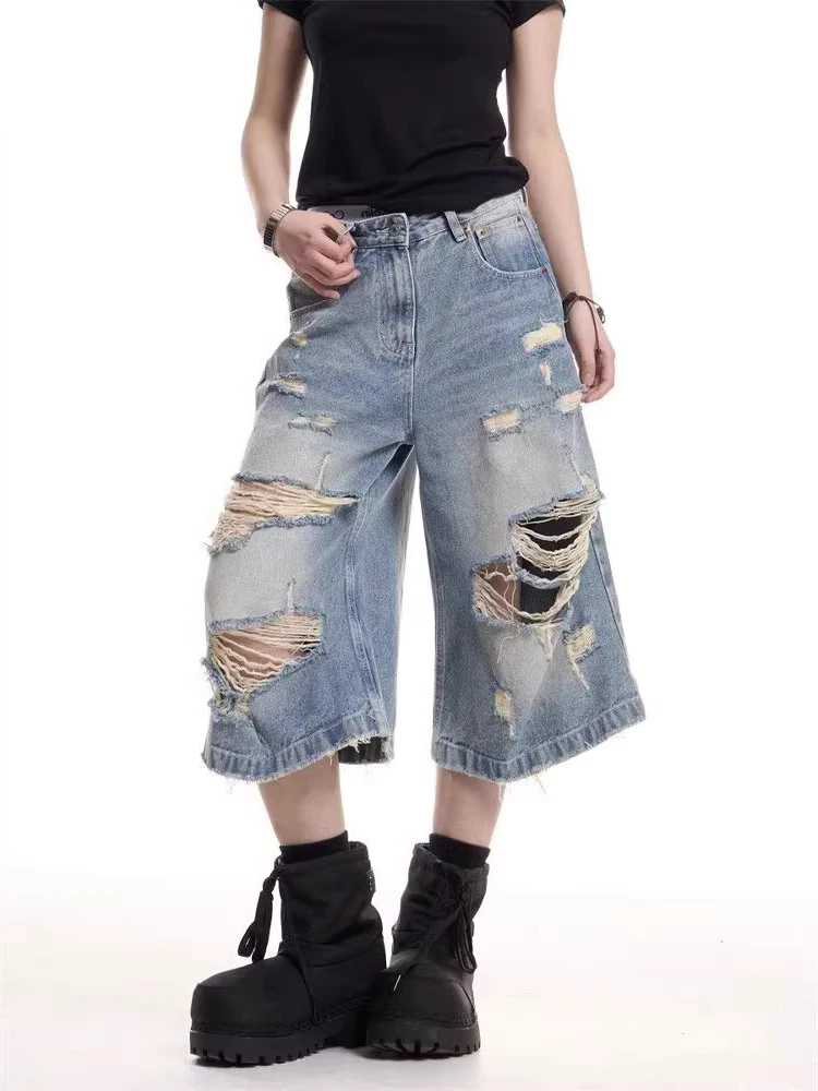 American Style Loose Straight Leg Ripped Denim Shorts 2025 Summer New High Waisted Calf-Length Pants Fashion Women's Clothing
American Style Loose Straight Leg Ripped Denim Shorts 2025 Summer New High Waisted Calf-Length Pants Fashion Women's Clothing