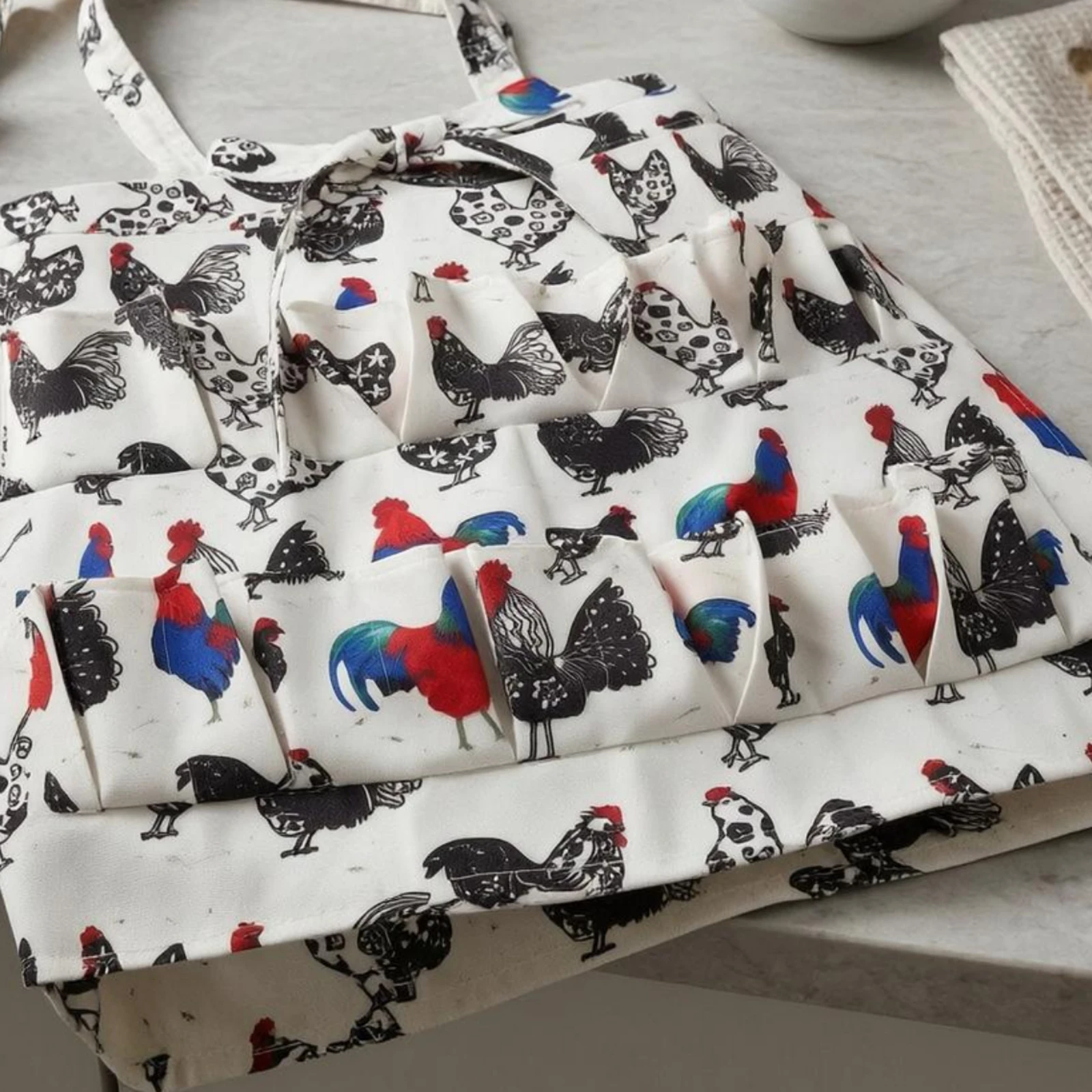 Egg Collecting Apron Multiple Pockets Egg Gathering Apron Harvest Gear Handshands-Free Neck Strap
Egg Collecting Apron Multiple Pockets Egg Gathering Apron Harvest Gear Handshands-Free Neck Strap