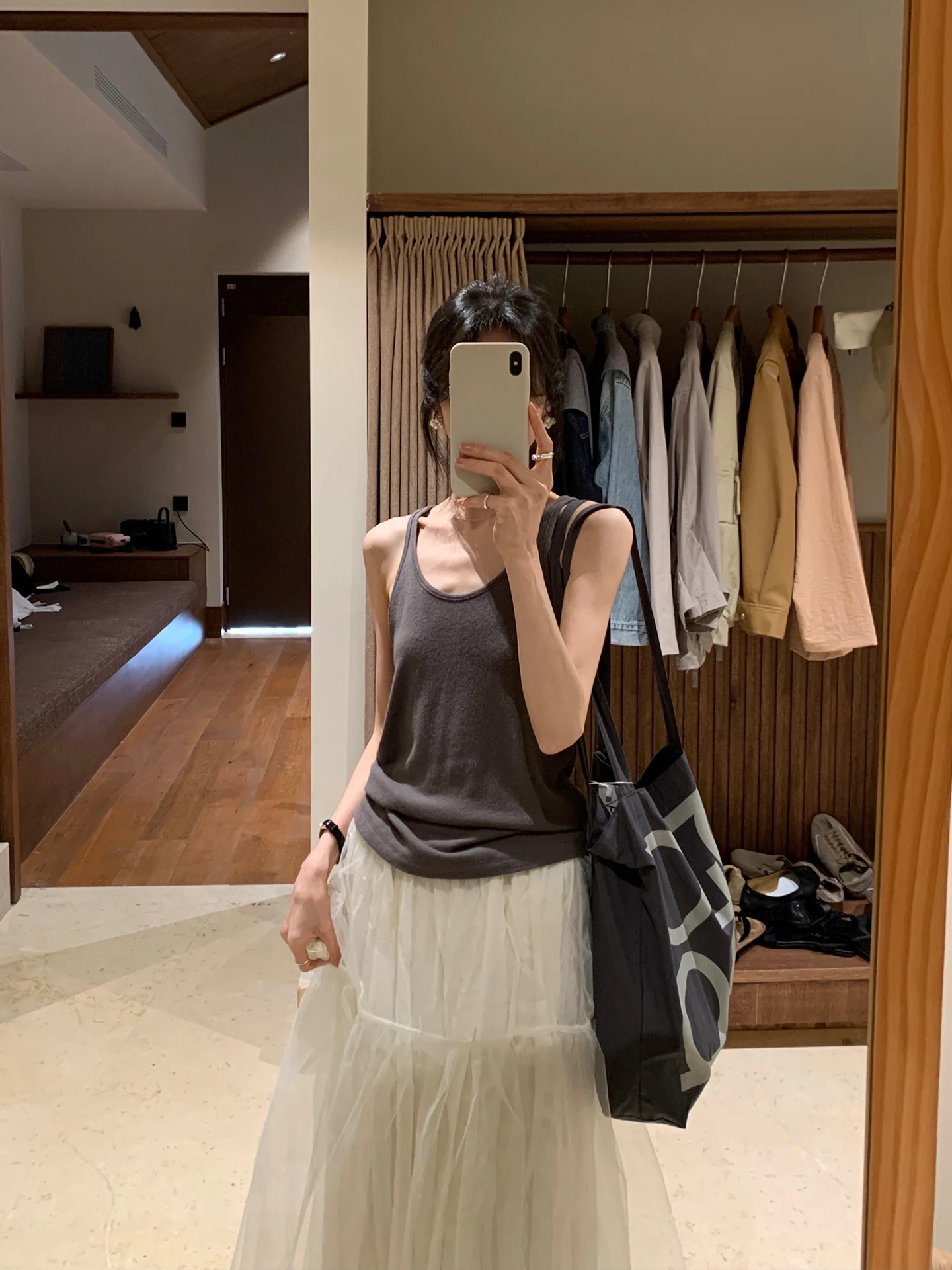 BRIVIN Coffee Knitted Vest Strap Women's Sleeveless U-neck Loose Slimming Top Korean Style Summer New Arrival
BRIVIN Coffee Knitted Vest Strap Women's Sleeveless U-neck Loose Slimming Top Korean Style Summer New Arrival