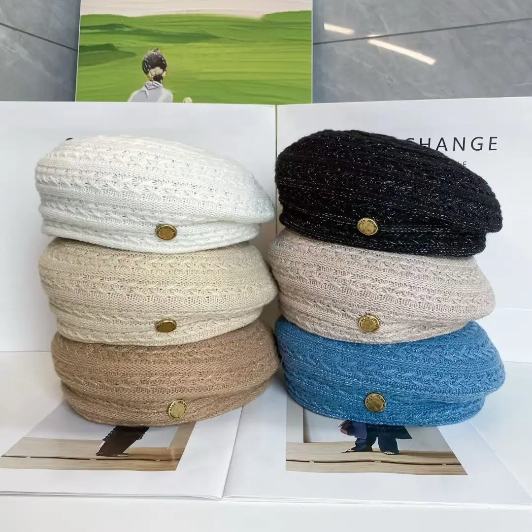 New Autumn Winter Hollowed Out Mesh Beret Woven Knit Solid Color Casual Versatile Metal Buckle Artist Hat Boina Hombre 4m826
New Autumn Winter Hollowed Out Mesh Beret Woven Knit Solid Color Casual Versatile Metal Buckle Artist Hat Boina Hombre 4m826