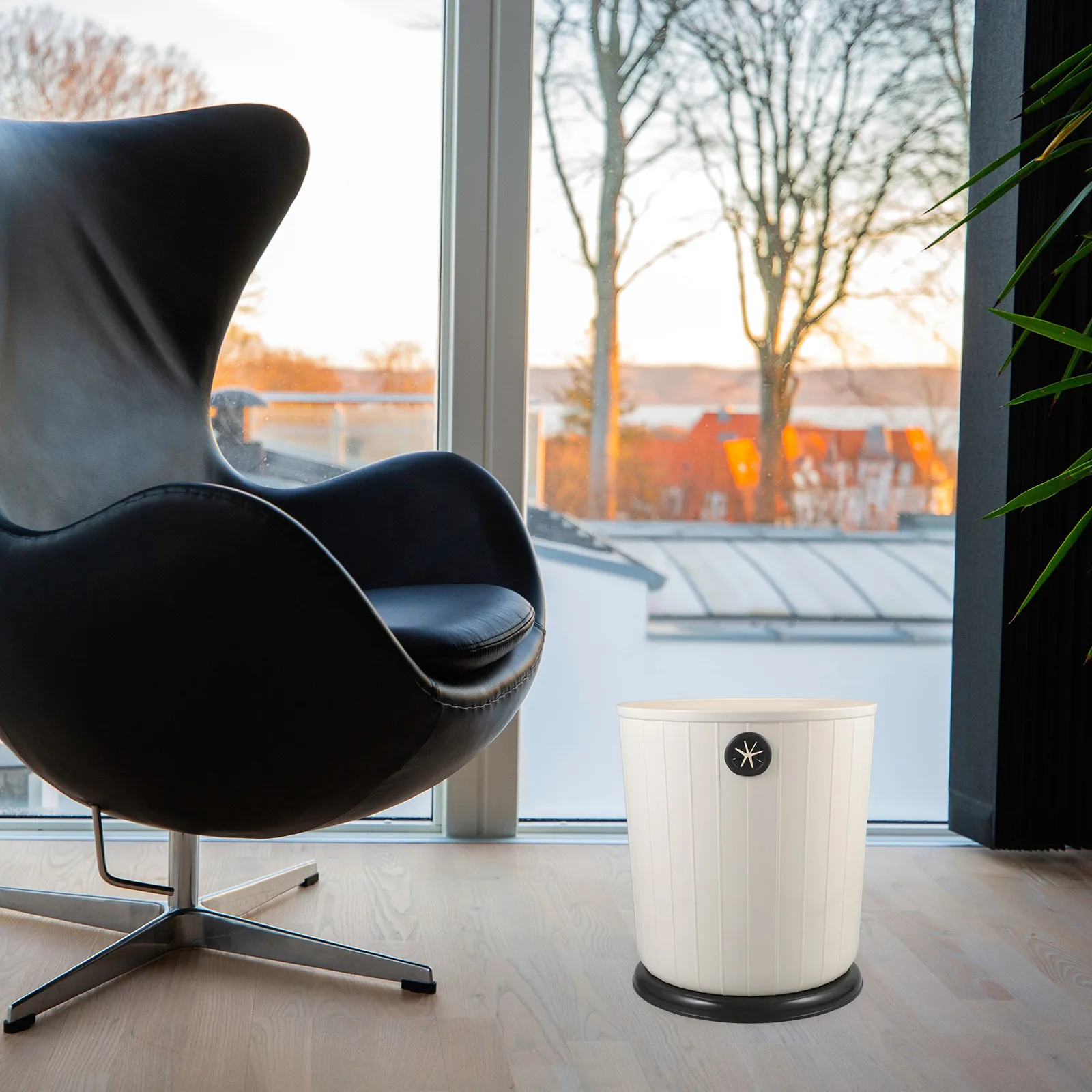 Ретро-мусорное ведро, маленькое пластиковое, для дома, офиса, ванной комнаты, с широким отверстием, простое в использовании, для бытовых отходов
Ретро-мусорное ведро, маленькое пластиковое, для дома, офиса, ванной комнаты, с широким отверстием, простое в использовании, для бытовых отходов