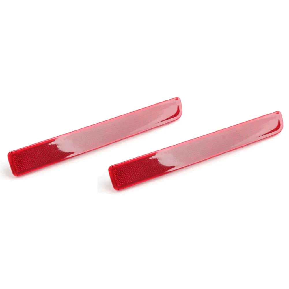 Discovery 3 Red Rear Light Made Of ABS Material OEM Number XFF500020 OEM Number XFF500030 Car Maintenance For LR4
Discovery 3 Red Rear Light Made Of ABS Material OEM Number XFF500020 OEM Number XFF500030 Car Maintenance For LR4